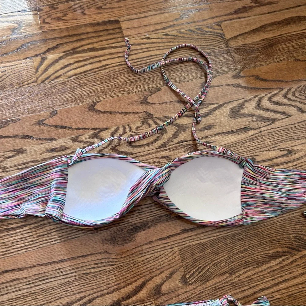 Roxy swim NWOT medium bikini twist bandeau multicolored fine stripes - Picture 9 of 12